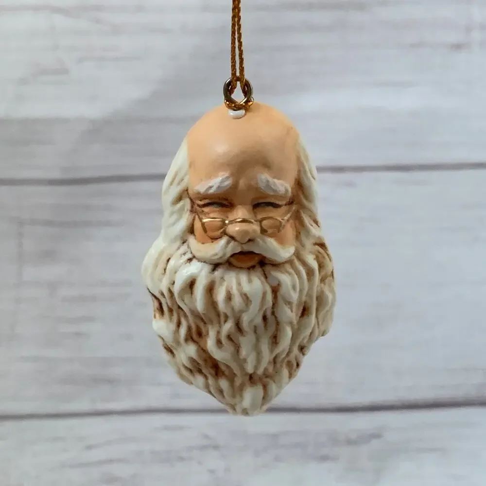 Santa Claus Face with Glasses Christmas Ornament and Magnet Plastic 2 5/8